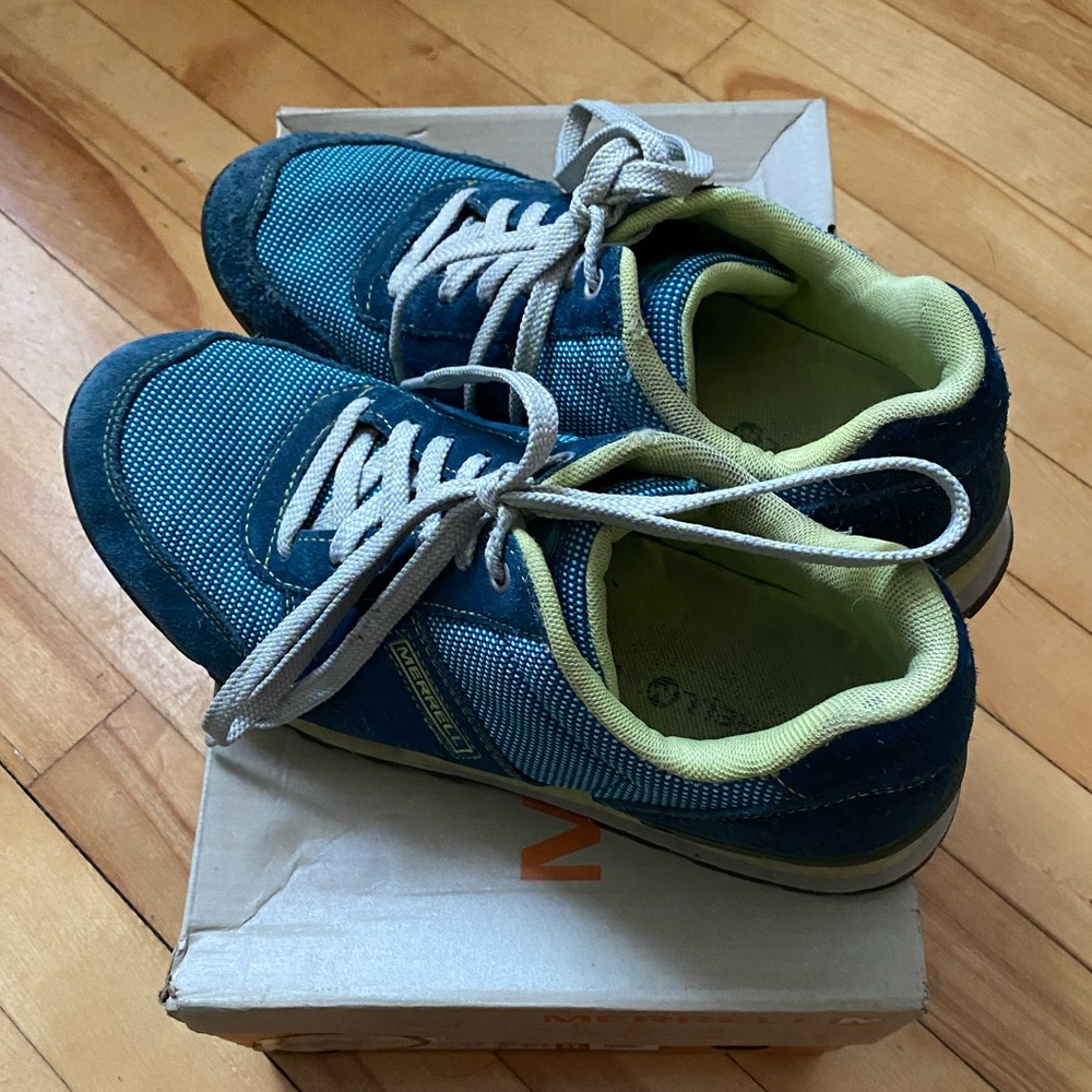 Merrell - Picture 2 of 4